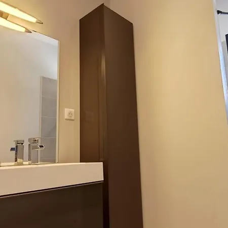 Luxurious Air-conditioned 3-bedroom With Swimming Pool And Garden Villa *